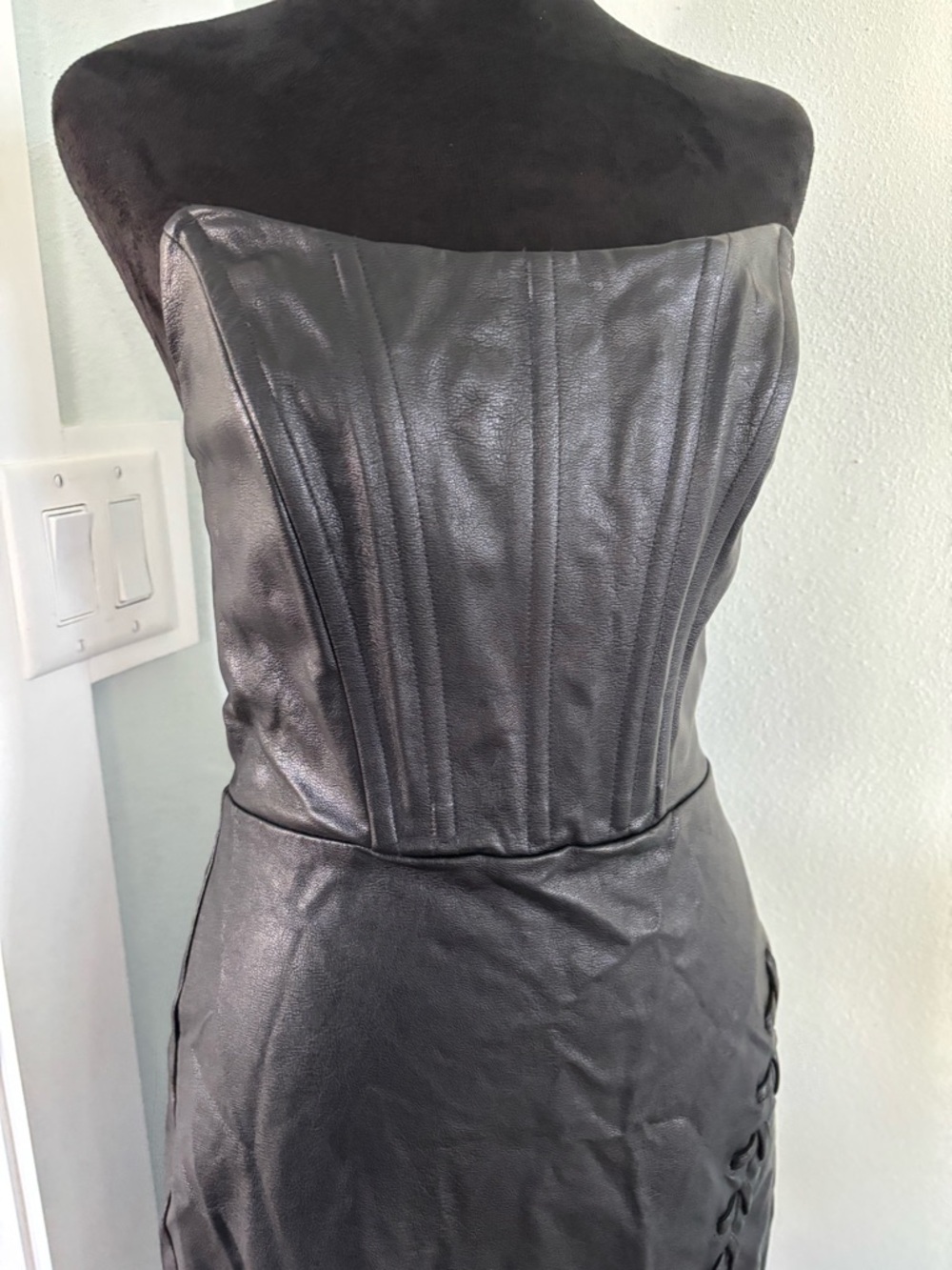 NBD Black Strapless Faux Leather Corset Midi Dress with Side Lace-Up small NWT - Picture 3 of 6